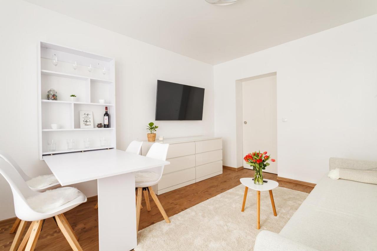 Design Apartment / 2 Room / Central / Contactless Check-In Hannover Eksteriør billede