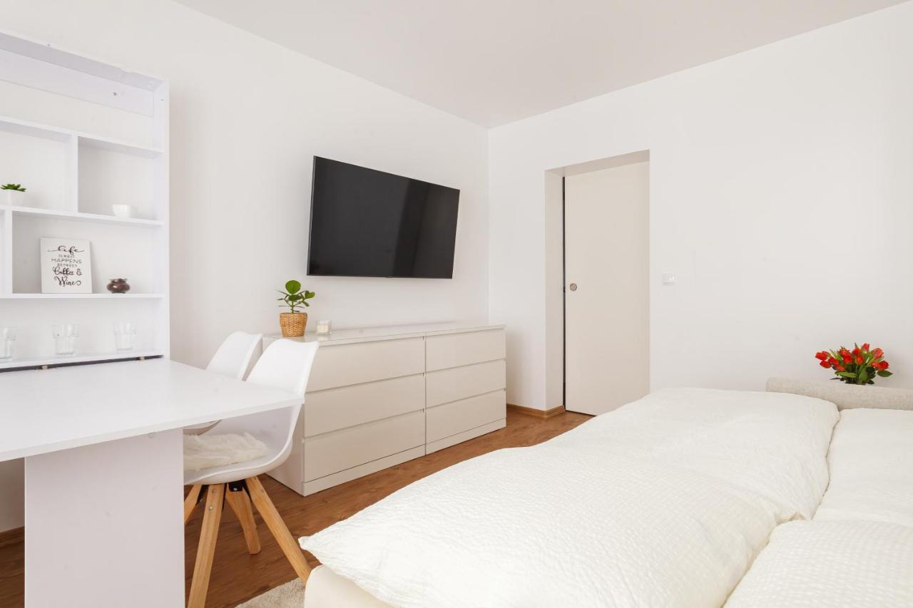 Design Apartment / 2 Room / Central / Contactless Check-In Hannover Eksteriør billede